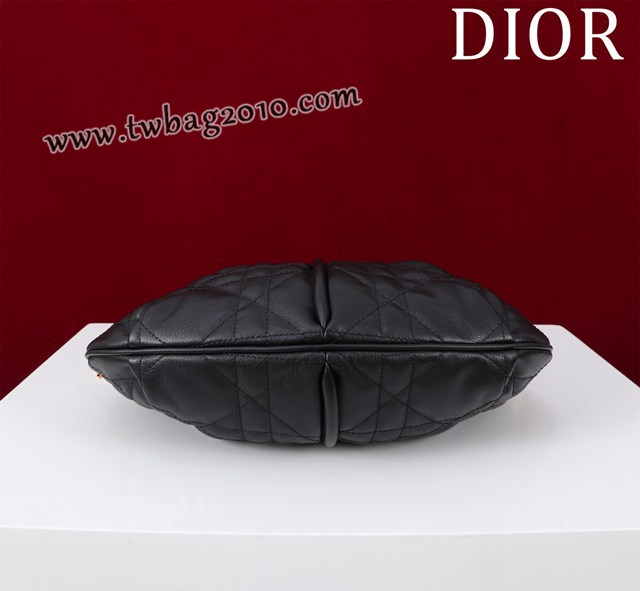 Dior专柜2025新款迪奥高仿原单饺子包复古手提包 djfk1489